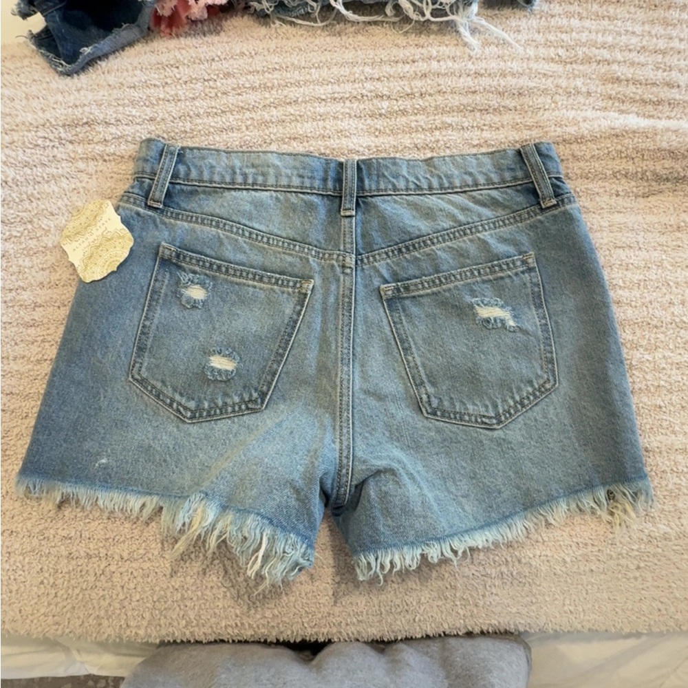 Altar’d state shorts - Picture 2 of 2